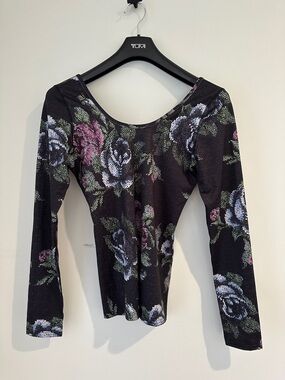 NWOT Lululemon Floral Scoop Neck Long Sleeve Top - Black, Pink & Green. Sz M.